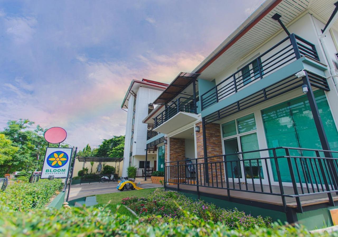 Bloom Guesthouse Chiang Mai Esterno foto