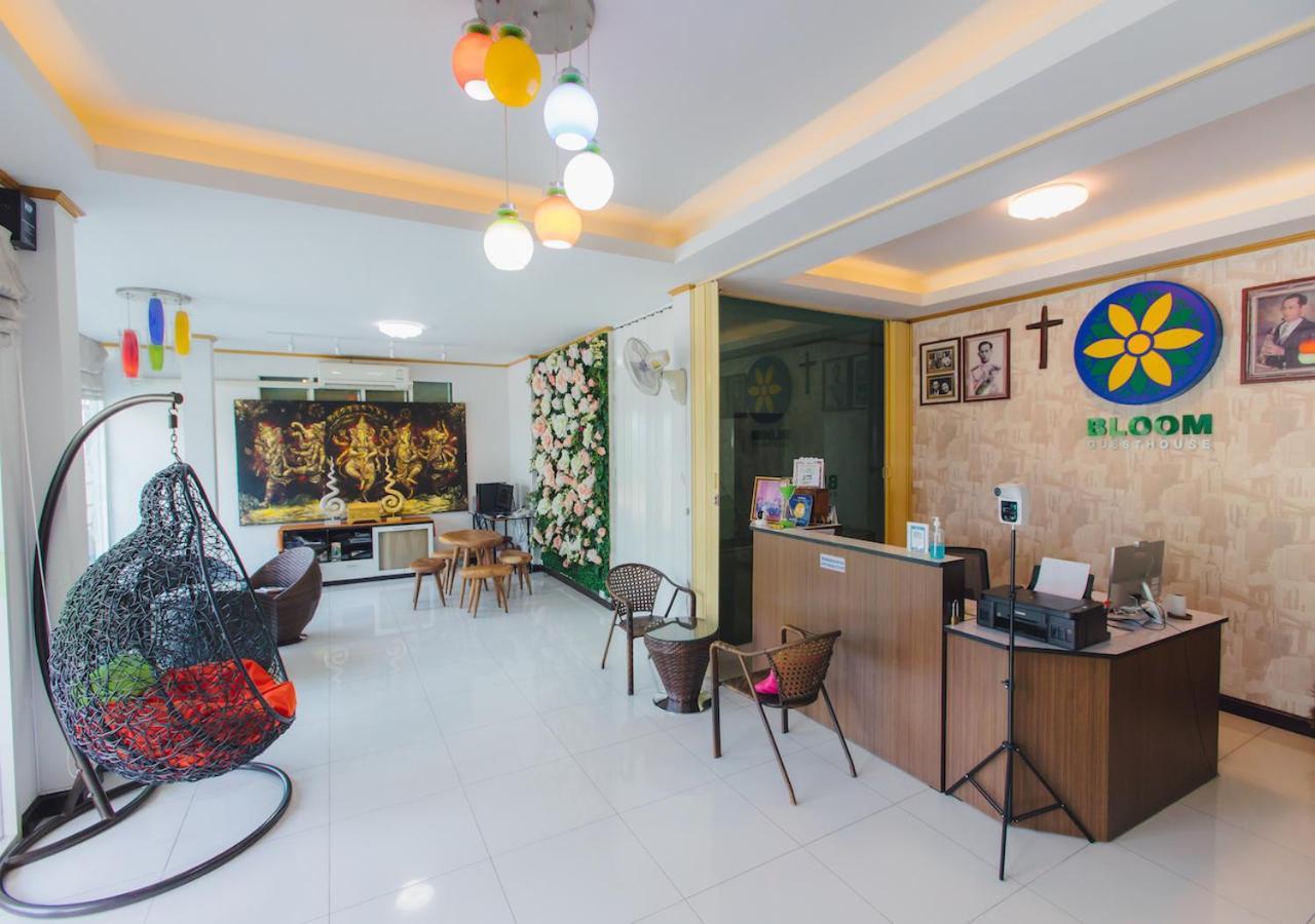 Bloom Guesthouse Chiang Mai Esterno foto