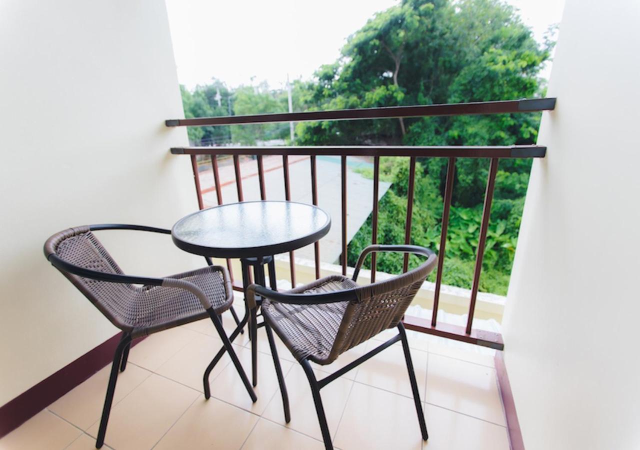 Bloom Guesthouse Chiang Mai Esterno foto