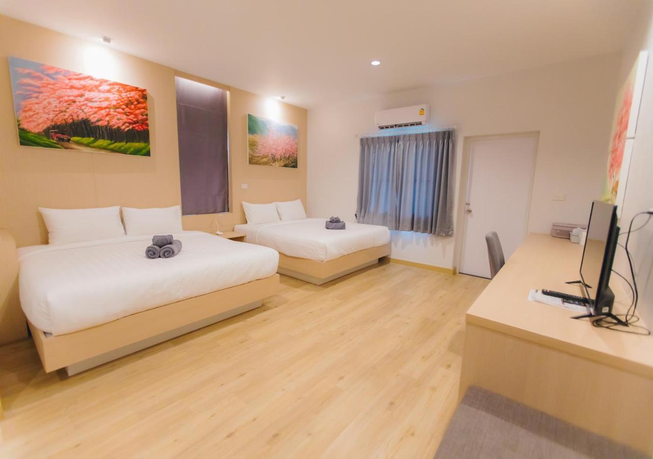 Bloom Guesthouse Chiang Mai Esterno foto